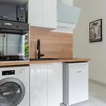 Modern Apartment Next Arc De Triomphe