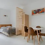 Modern Apartment Next Arc De Triomphe